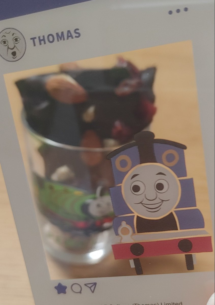 ﾊﾞﾝﾊﾞﾝﾊﾞﾝﾊﾞﾝ🎵ﾊﾞﾚﾝﾀｲﾝ💝
旦那にお🍫を作りました(*´ω｀)
この前相棒から🍫を突然貰いまして…
「わしか～
わしが本命やったんやな( ´ー`)」
と伝えたところ「旦那や皆に配ってるw」とすぐ返されましたw
トーマスカードの使い方が分かったので試してみたものの難しい💦