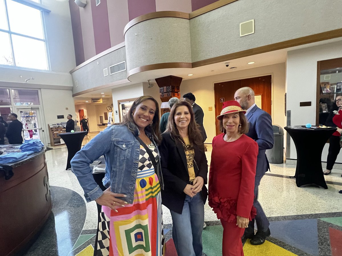 TravelHost FTL tweet media