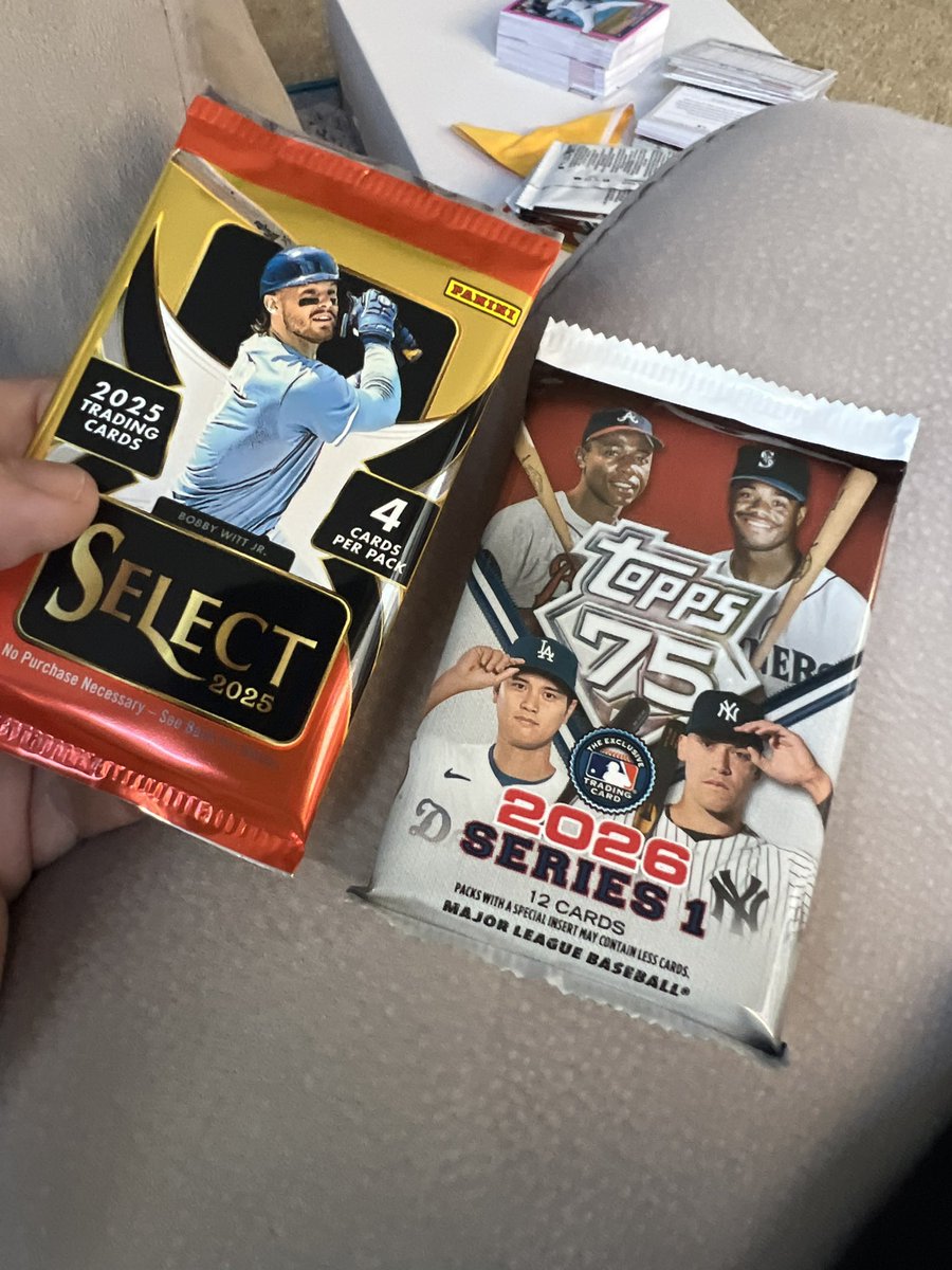 lehman218's tweet image. Little bit of this and a little bit of that @CardPurchaser #tgif #letsrip