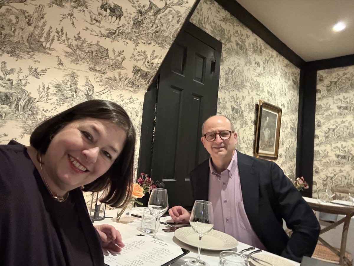 burghlaw's tweet photo. a pre-valentine’s dinner with my QTPi. @usmobile

#hyeholde https://t.co/PjjXRGTphc