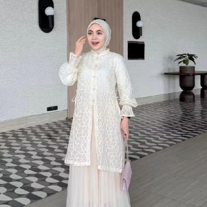 sasa tweet media