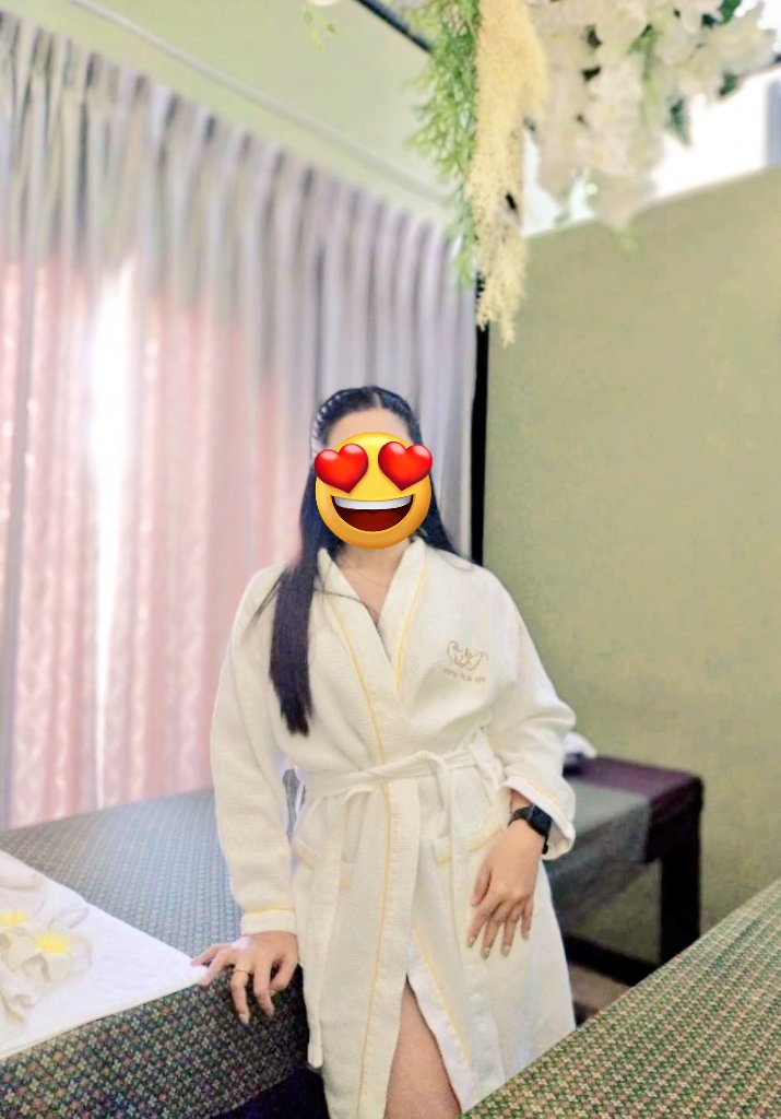 🍭แก้มยุ้ย ๆ แบบนี้ เอาไว้ซบได้ไหมคะ
#HappyValentinesDay  ❤️❤️❤️