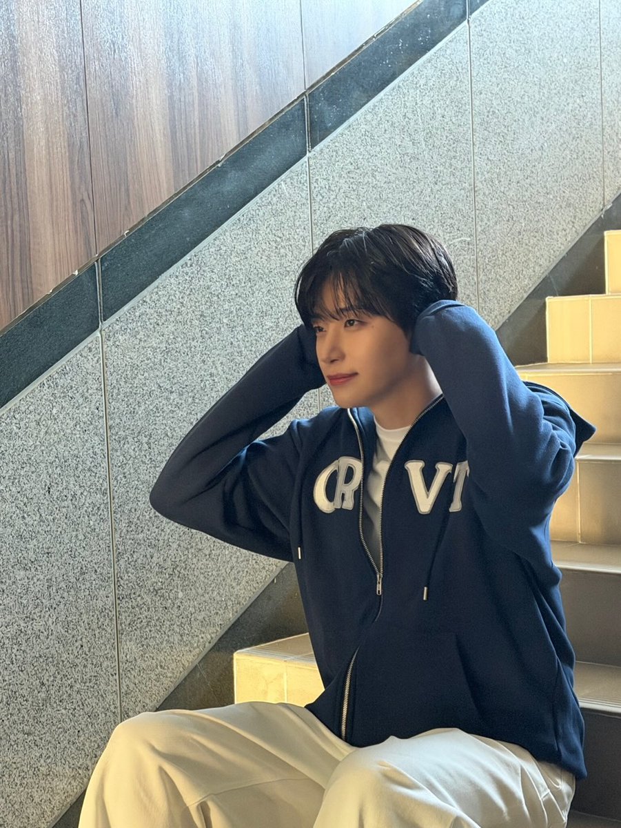 JungmoFrance's tweet photo. 📸┊IG ⋆ 13.02.26

Jungmo a posté sur son compte IG (@/jun9mok00)

1/3

⤷ #CRAVITY #크래비티 #정모 #JUNGMO https://t.co/z1oqCsq9Kb