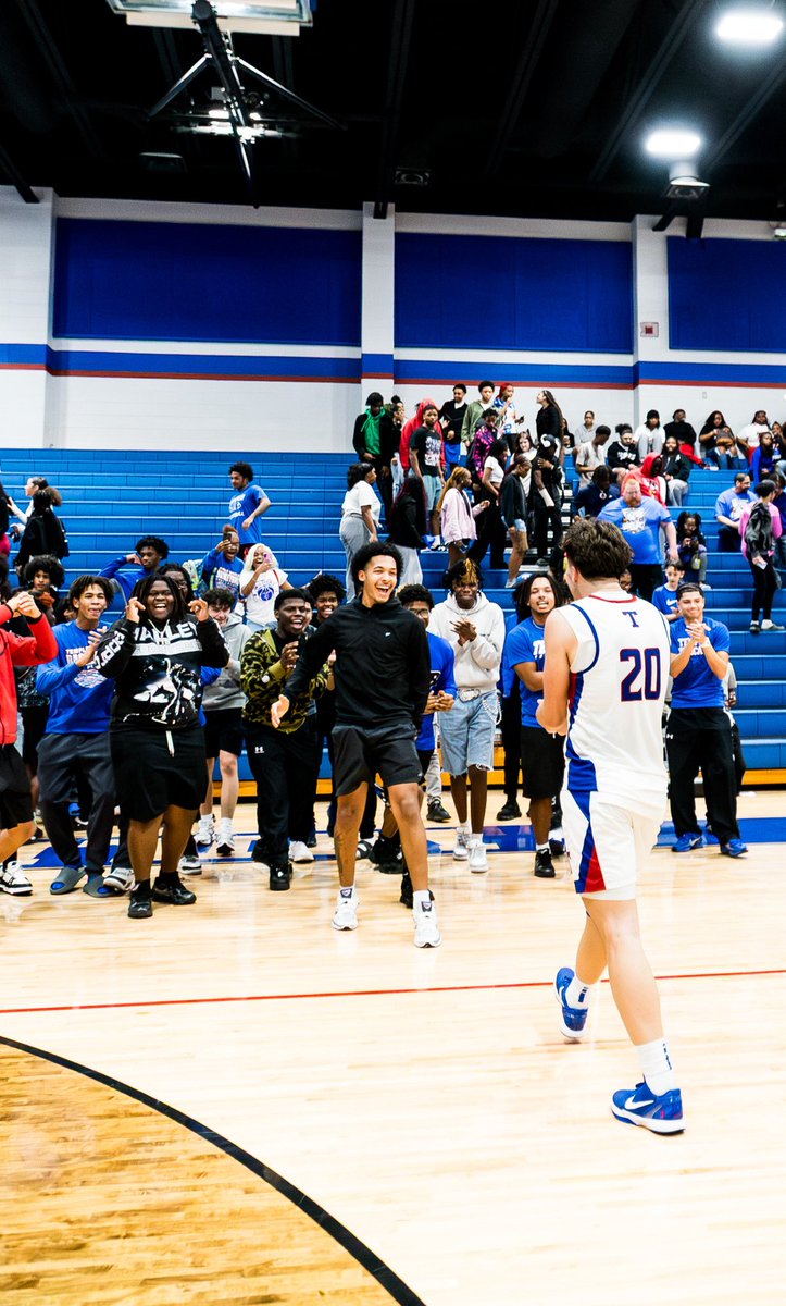 Houston Martin tweet media