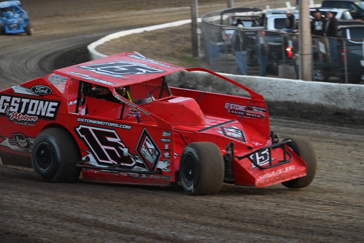 SuperDIRTcar's tweet photo. Justin Stone in the 15x flies around @VolusiaSpeedway quickest in Hot Laps for the #JAMPerformance Hot Lap Award! https://t.co/bKJQPZF4kk
