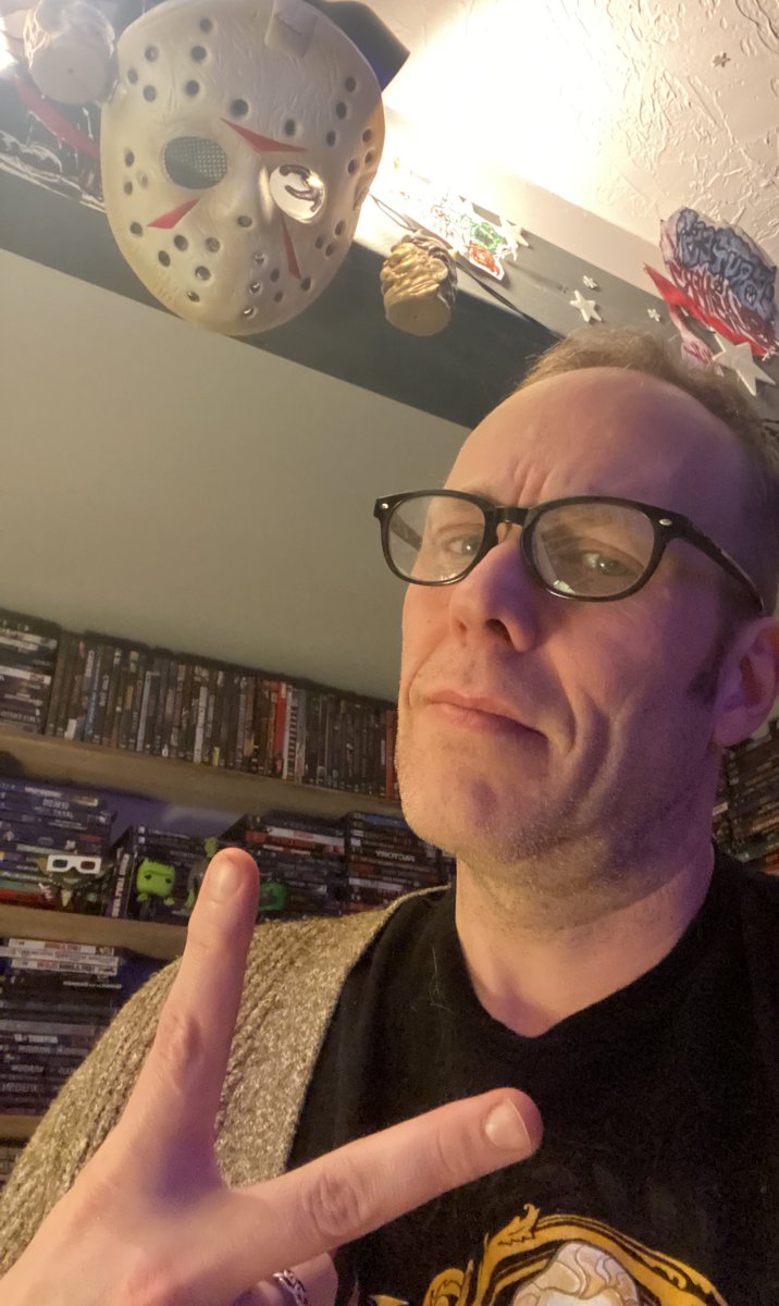 BSlashers's tweet image. Happy #fridaythethirteenth 
‘Peeps, hope the day has been 
kind to you.

Emergency back home so this 
is my goodnight but while things 
sort themselves out 
I’ll look skyward for some 
comedy carnage relief…Bingo‼️🚀

#JasonX 🇨🇦2001🇺🇸 
Dir.🪦 James Isaac💐
✌️😈MjL🍻