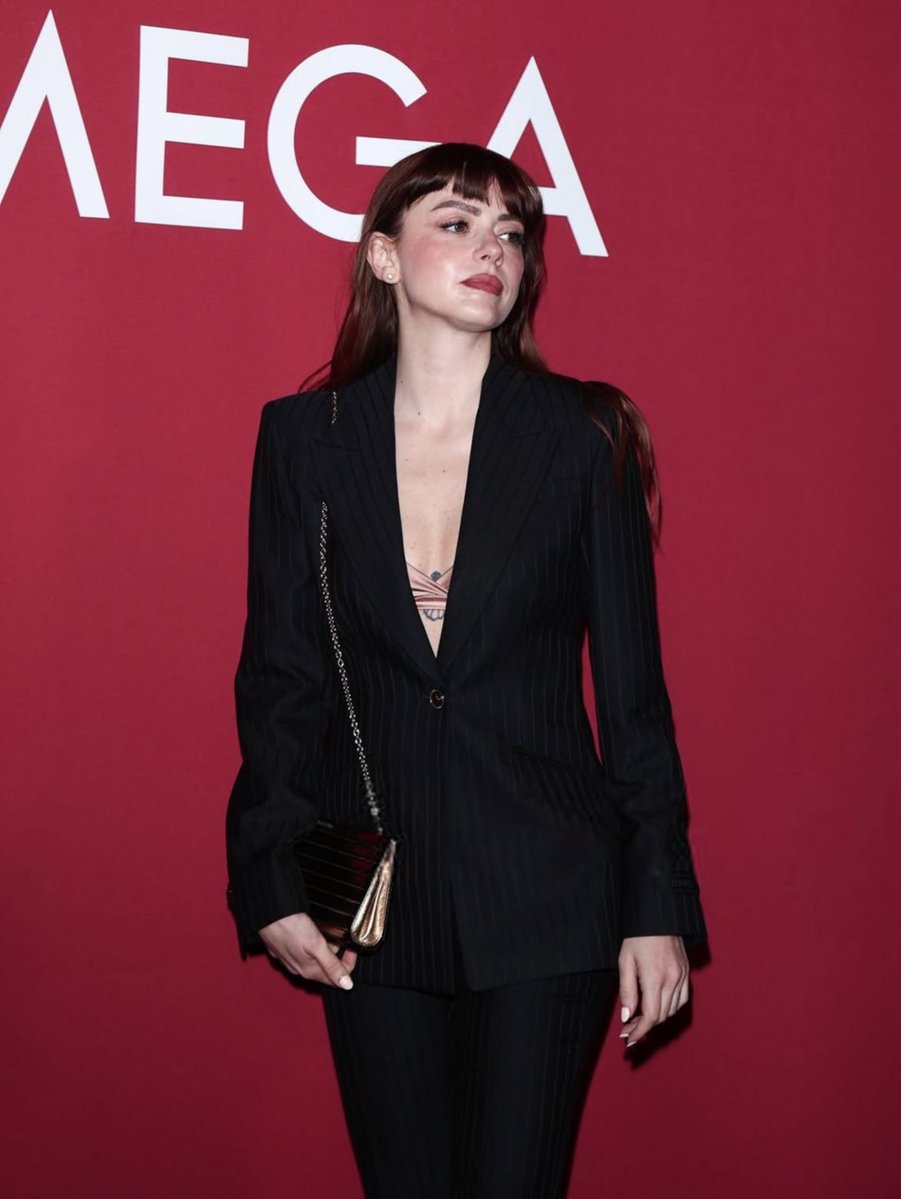 NO NO NO HEY HEEEY TIME OUT