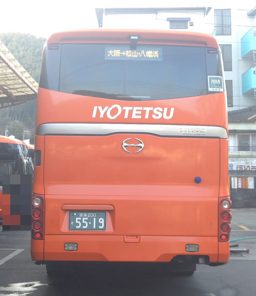 23:20(+3) 阪急高速バス新大阪ターミナル発 オレンジライナーえひめ号