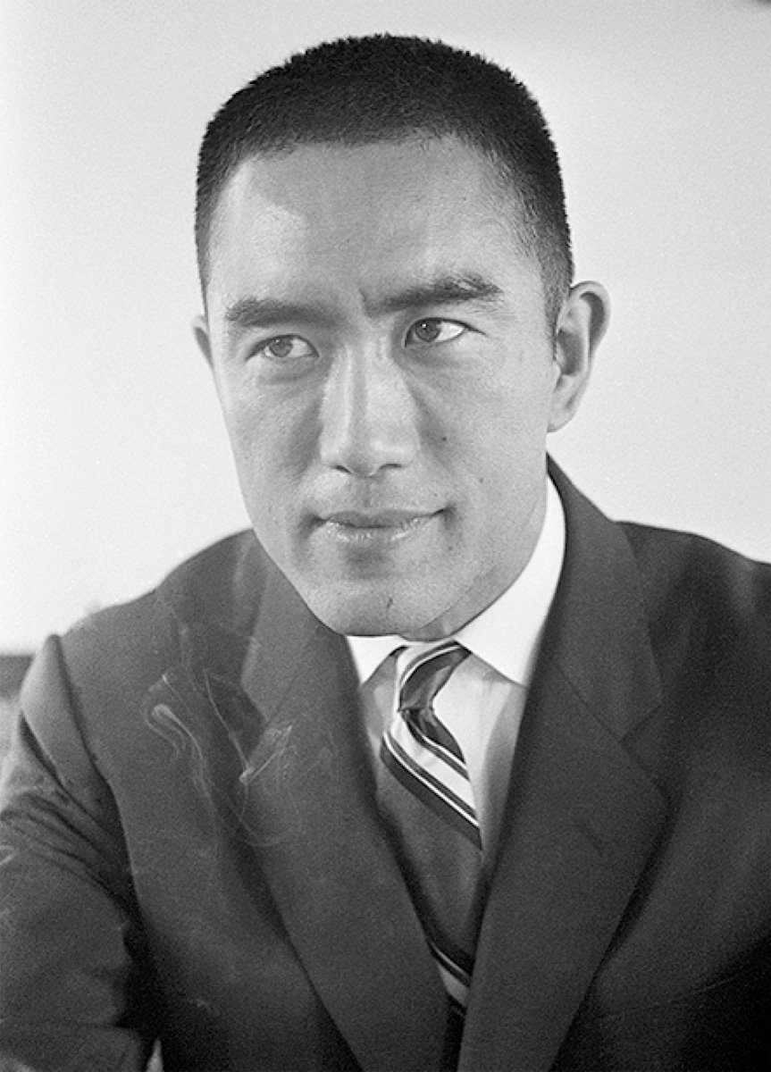C_Shujin's tweet image. The soul, you see, is a shy and retiring thing. It lurks in dark places and dislikes sunlight. And so, if you do not keep the skylight open at all times, the soul will rot...

Yukio Mishima, 'The Frolic of the Beasts'