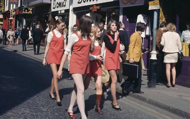 RISEFORBRITAIN's tweet image. Would you pay £20 to have this safety back?