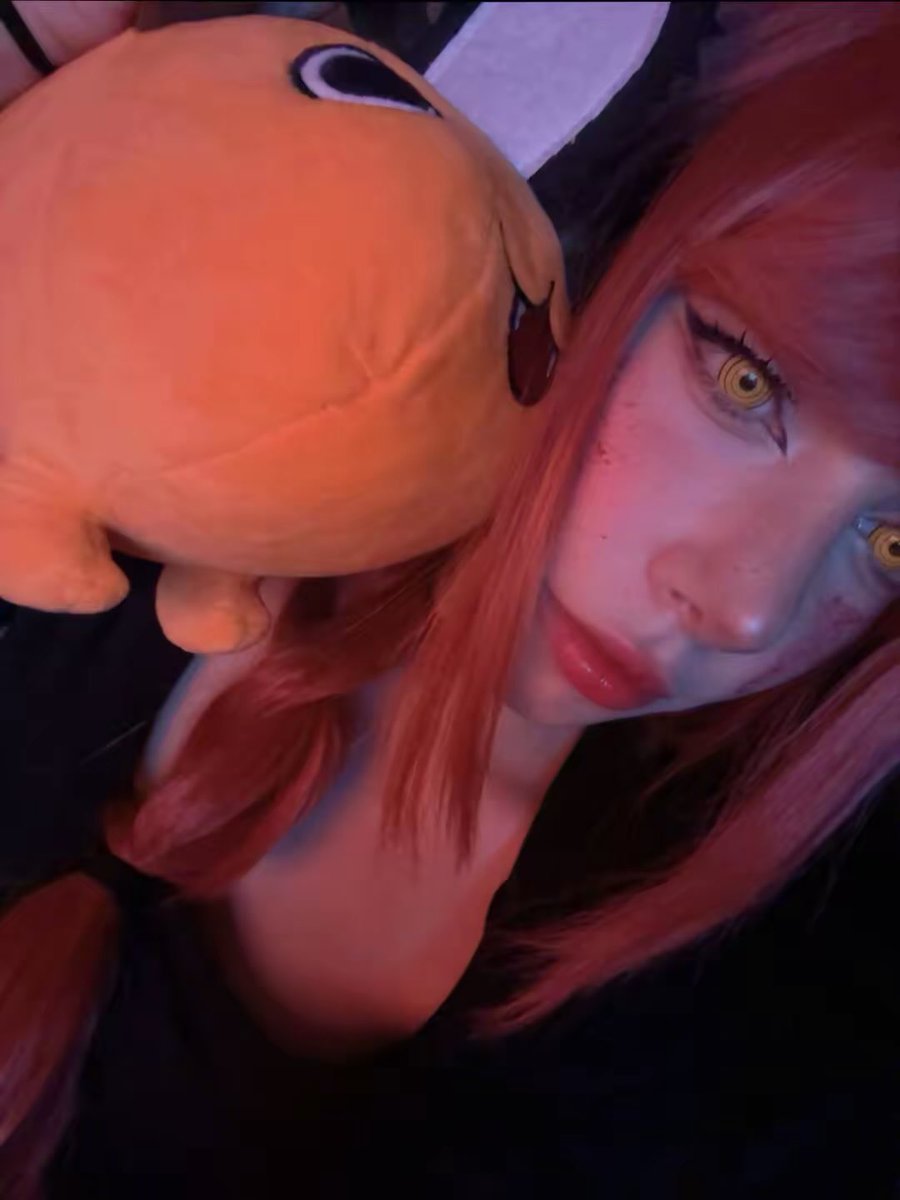 RowRabbit's tweet image. Makima mañana :3 buenas noches!!!!