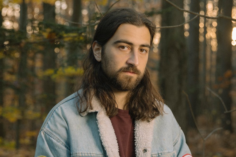 Noah Kahan becomes the first artist to play and sell out four consecutive nights at Fenway Park.