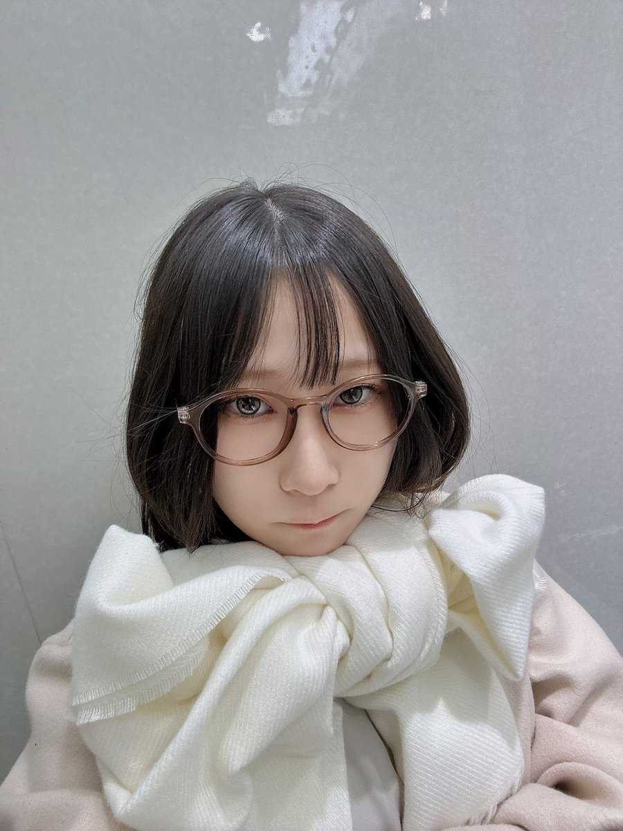 明日います🤍
バレンタイン用意するからみんな来てーーー🥺🥺

はじめましての方も大歓迎🙌🙌🙌
今日バレンタイン貰い損ねちゃったよーって方、まだチャンスあります🍫🍫

✅カラオケ歌い放題🎤
✅スロット打ち放題🎰
✅DJ機材有💿

 #ミナミ  #パチスロ  #バー