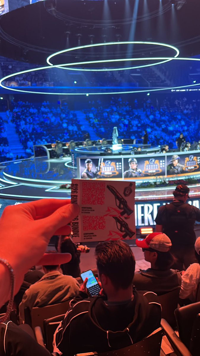 Giving away 2 si codes !! 
Follow,comment, 
RT 
Monday the 16th I will do the draw!!   
Goodluck mates !