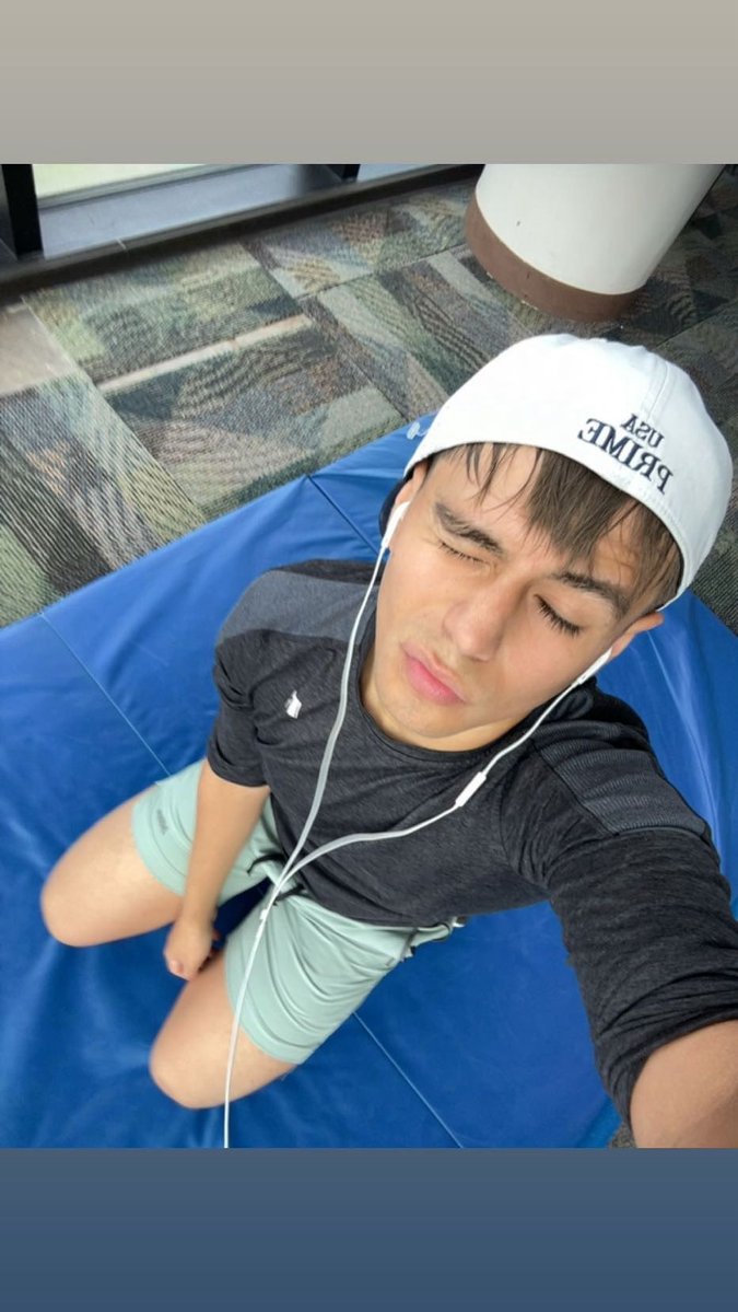 Mark 5’5 tweet media