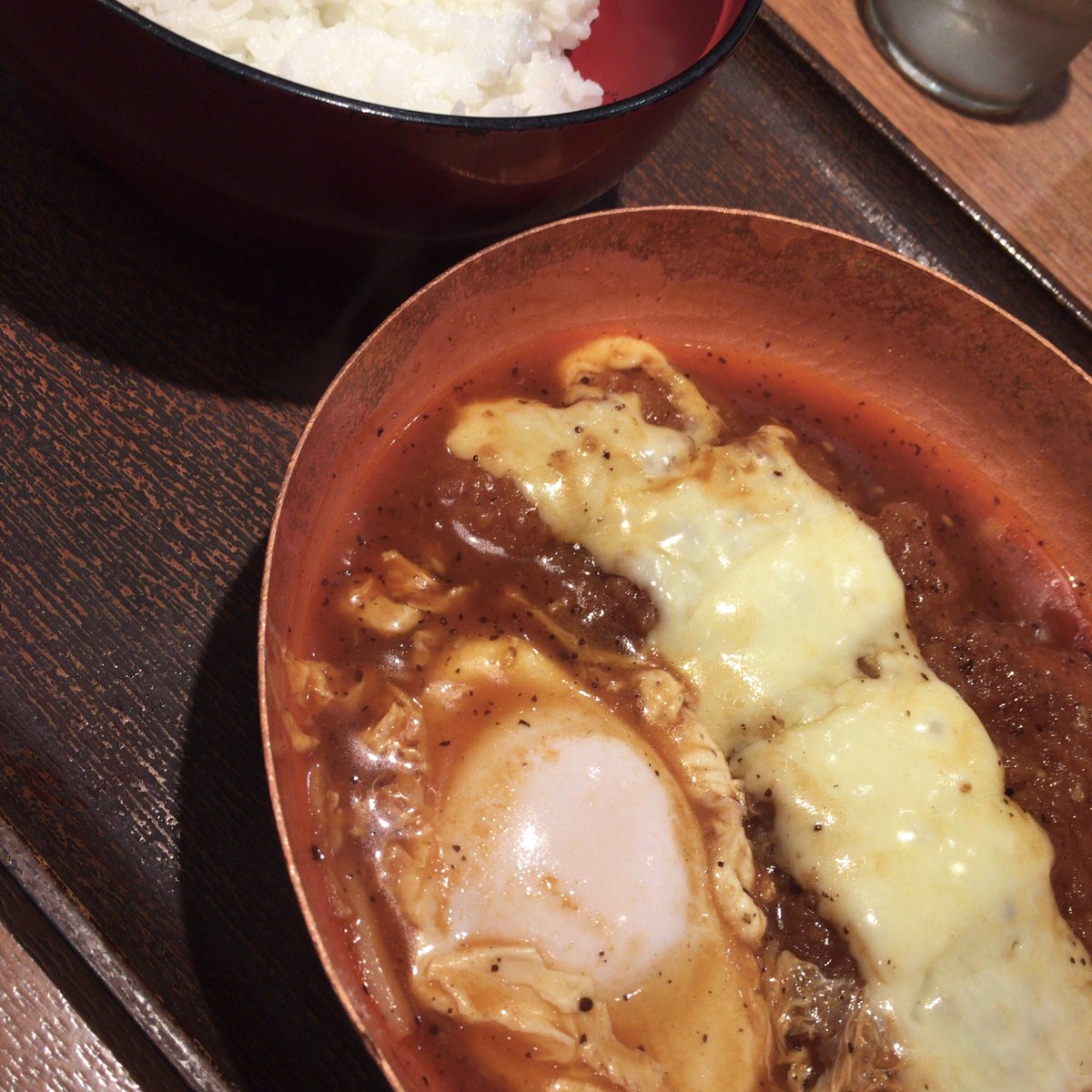 今日は
急いでいたので
いつもの爆速ランチ🐖

ギャラリーへ
向かっています〜〜

14時前には
着くかな、という
ところです。
閉廊の18時迄
おります。