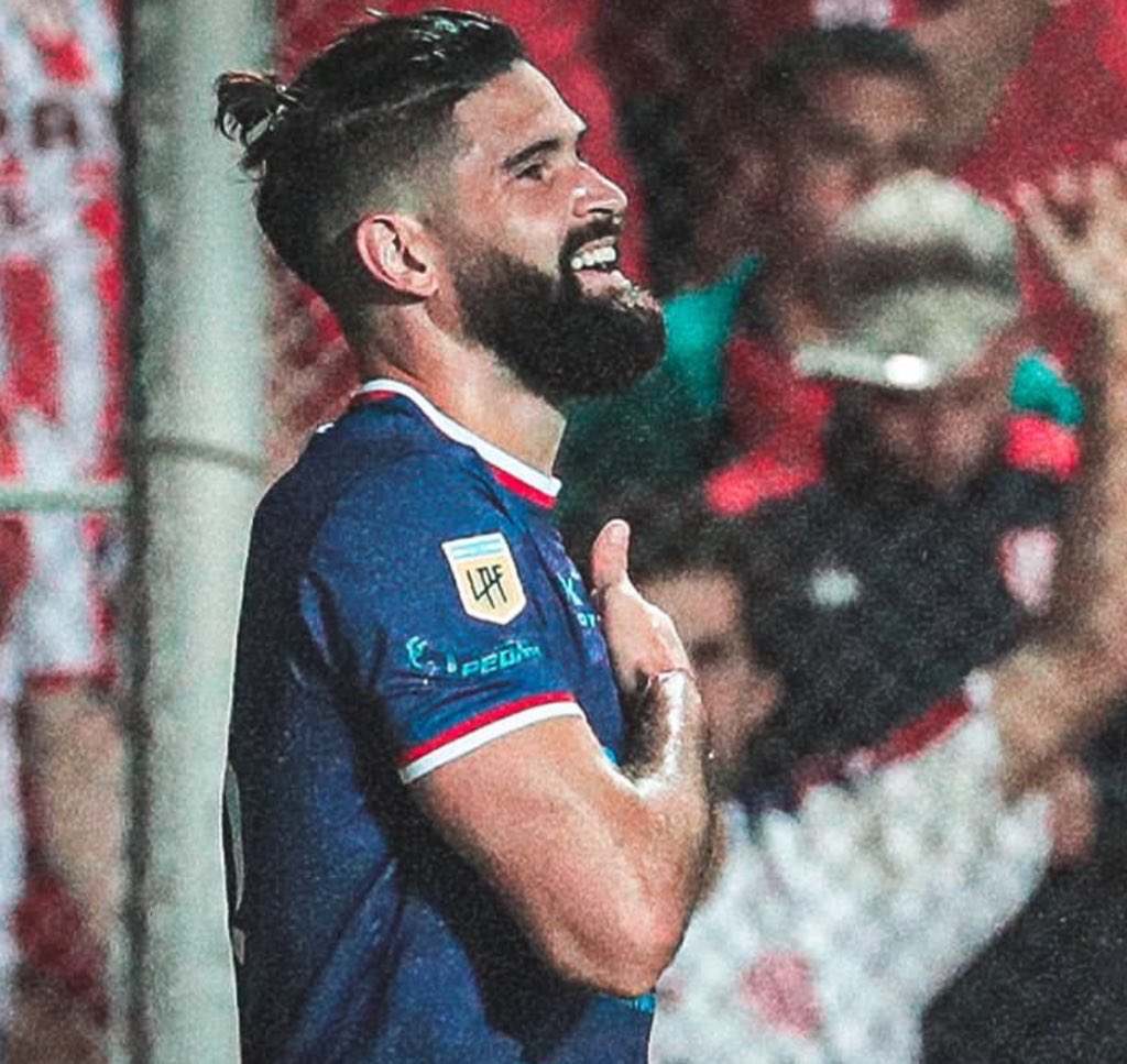 La plata de estigarribia era acá, lo extraño cada día mi vida.