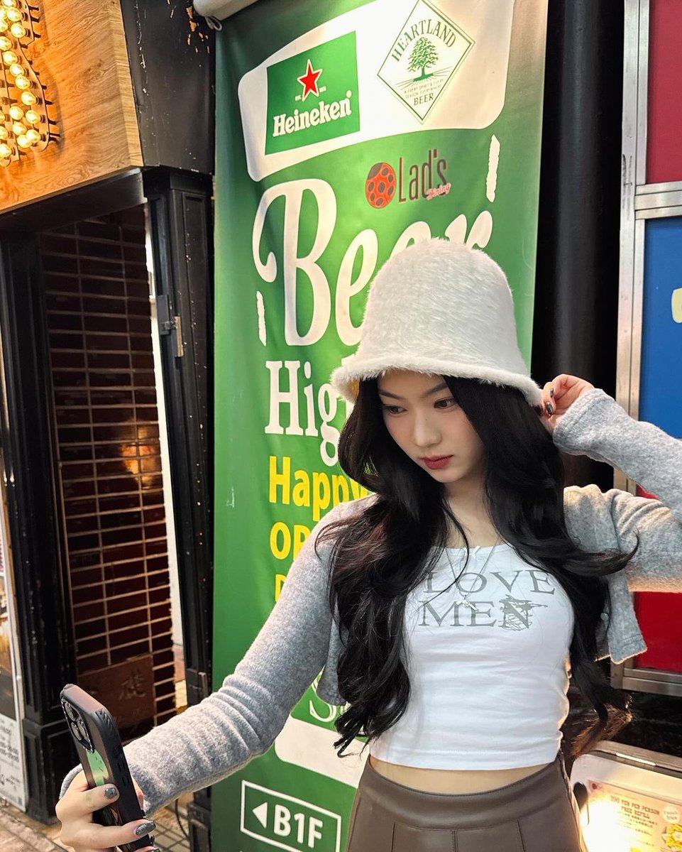 ㅤ

Edisi Dunia Fantek.  

ㅤ