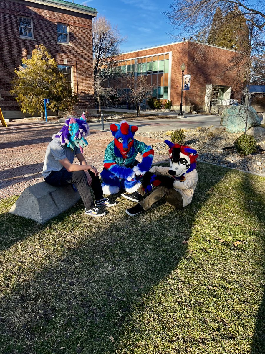 Pepsi ❤️🩵💙 tweet media