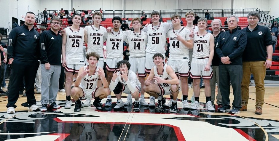 SHSHawkBB's tweet photo. The Blackhawks are Hoosier Heartland Conference Champions!! #GOHAWKS https://t.co/331r7tJ3WX