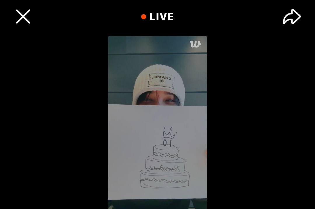 carat : "cakenya mana?" 

joshua dengan effortnya langsung gambar cake untuk carat SAAT ITU JUGA 😭 kayakk.. beneran LANGSUNG DI GAMBAR SAAT ITU JUGA TANPA ADA PENOLAKAN APAPUN 

NANGISIN COWO TUH YANG EFFORT GINI GIRLS