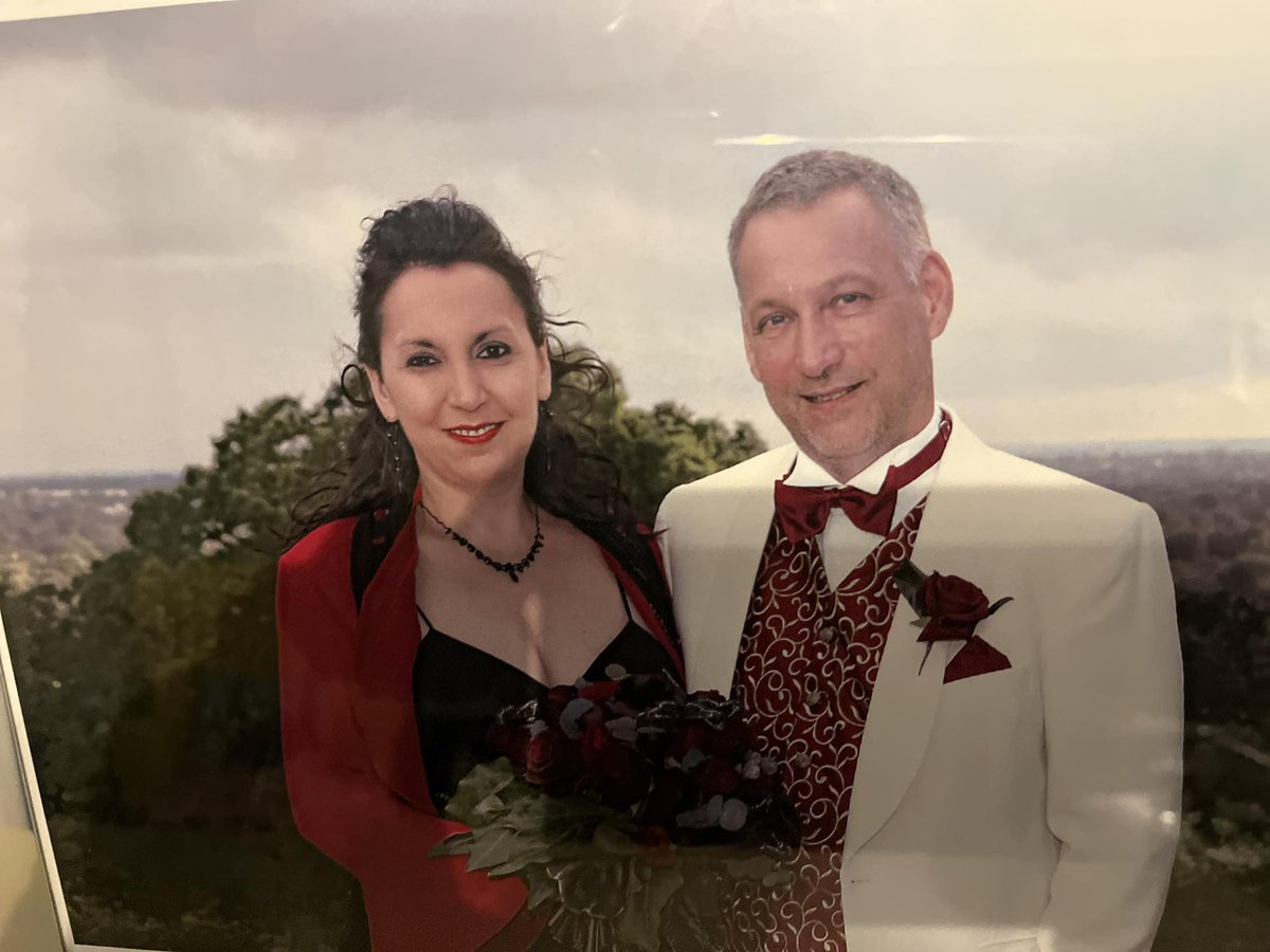 AskCynthAdvice's tweet photo. Happy Valentine’s Day to my extraordinary husband Peter, the love of my life. There isn’t a single day that I don’t thank my lucky stars that such a very good man and I, amidst the mess that can sometimes be life, found each other 24 years ago. Our love deepens daily. 😍😍 https://t.co/op8cm60uq0