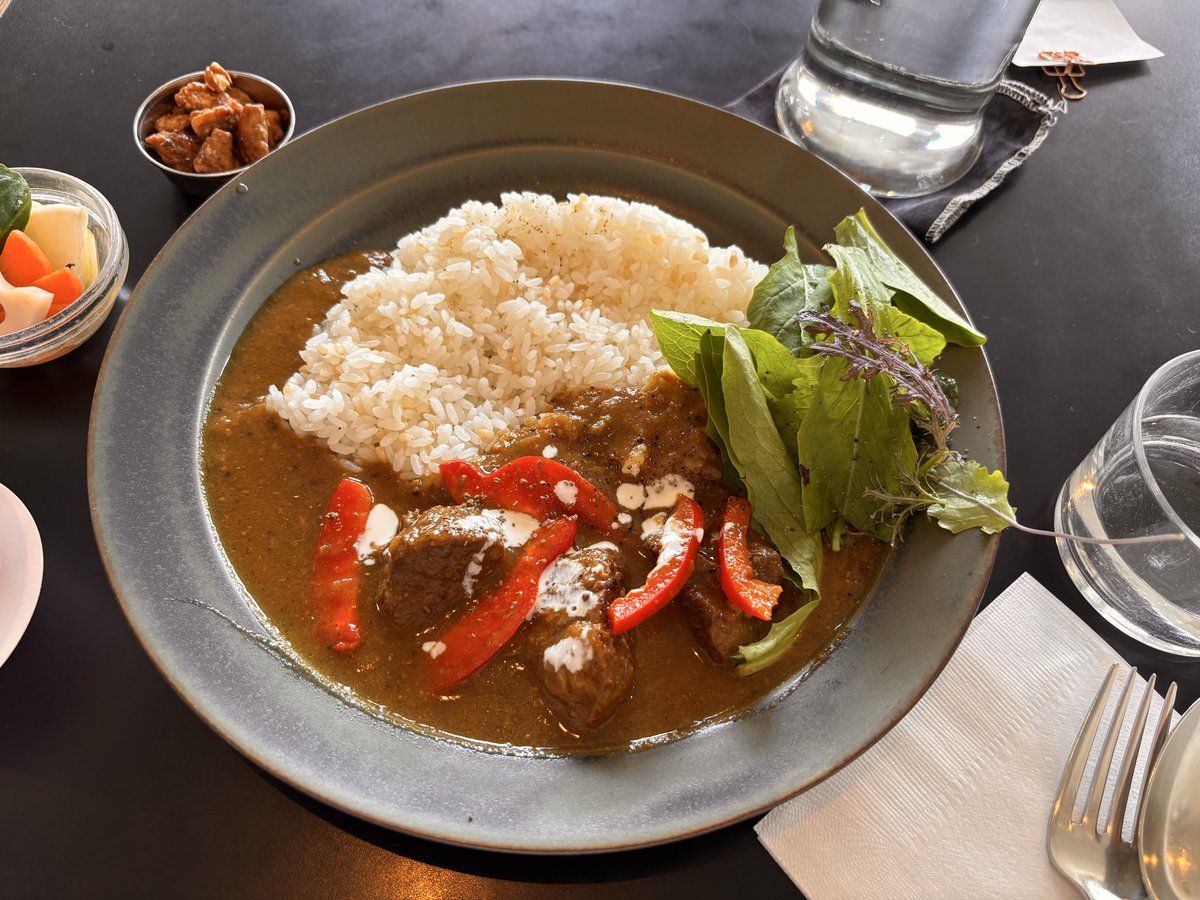 オクシモロンさんでお昼。
本日のカレーにしたけれど定番も食べたかったな…
#こうだのカレー備忘録