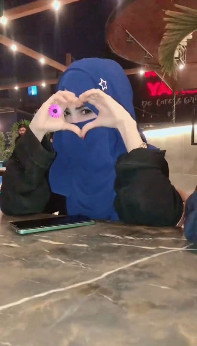 good morning 🎀
Valentine's day is haramm 🎀