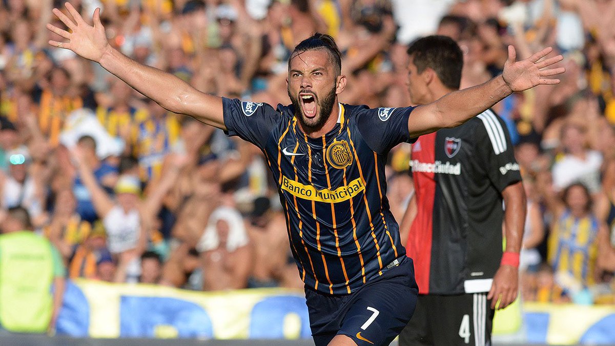 info_1889's tweet photo. UN DÍA DE LOS ENAMORADOS, TE HICIMOS EL AMOR 🥰

14/2/16. Central 2-0 nob, con goles de Marcelo Larrondo y Marco Ruben, en el Gigante De Arroyito. https://t.co/bBvSoR3AKg