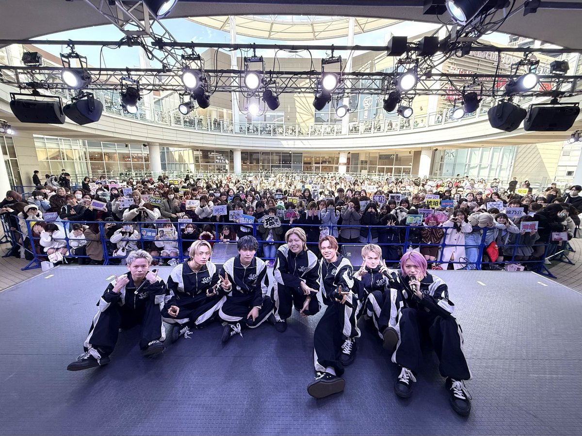_KID_PHENOMENON's tweet photo. Purple CirKID Vol.7
あべのキューズモール 3Fスカイコート
第1部のパフォーマンスが終了👑

特典会でもお待ちしております✨

#パプサ7 
#KIDPHENOMENON #キドフェノ https://t.co/hZ4re6CqhJ
