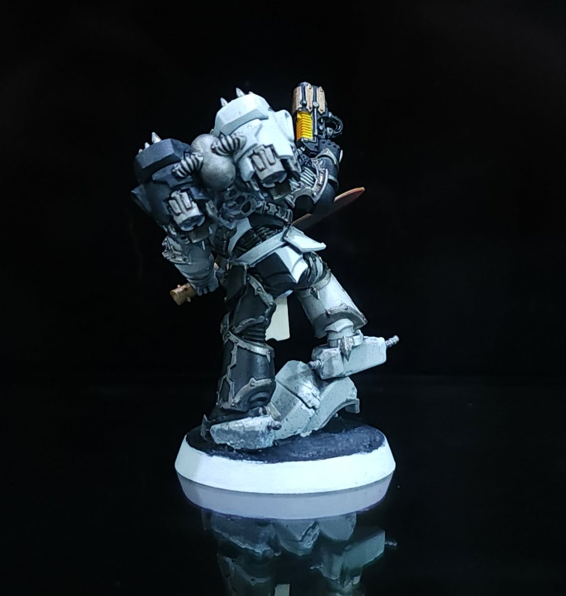 "Fate is kind to those who hate."
#WarhammerCommunity 
#Warhammer40000