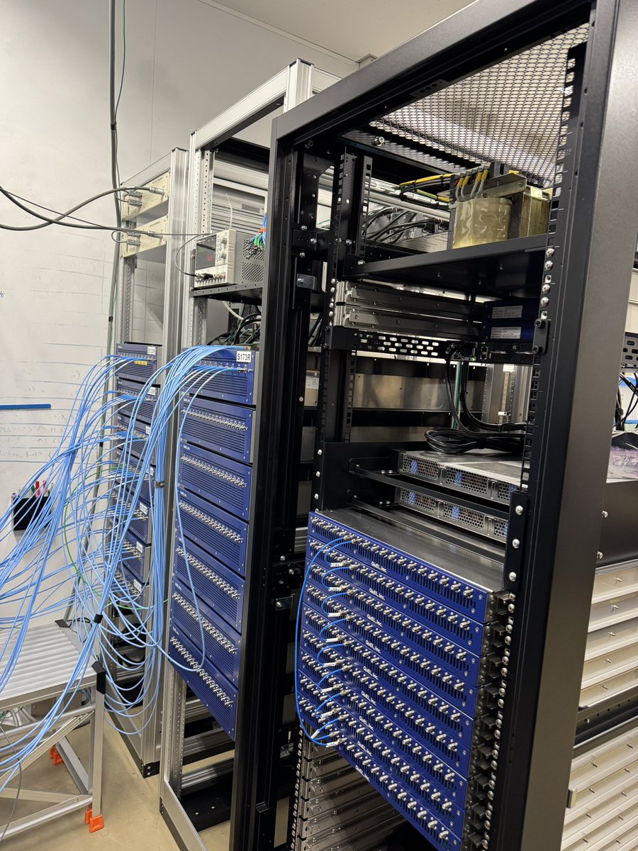 これが純国産量子コンピュータか〜 #SakuraQIQB