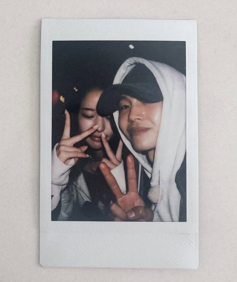 sapniii1's tweet photo. say what? say thankyouuuuu uri Aegi Tteokki 🐰

Heesun's post an igs of her polaroid picture taken with her Been oppa 💖 

#SinglesInferno5 https://t.co/IPXaTc5r2N