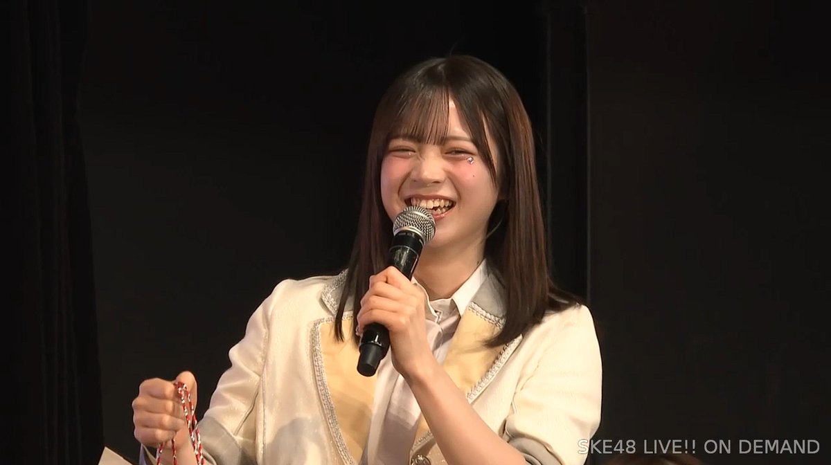 misosan48's tweet photo. くぼっちに好き先輩に選ばれて嬉しそう真凛ちゃん可愛い
#SKE48劇場スペシャルトークイベント https://t.co/wcIpN7diBA