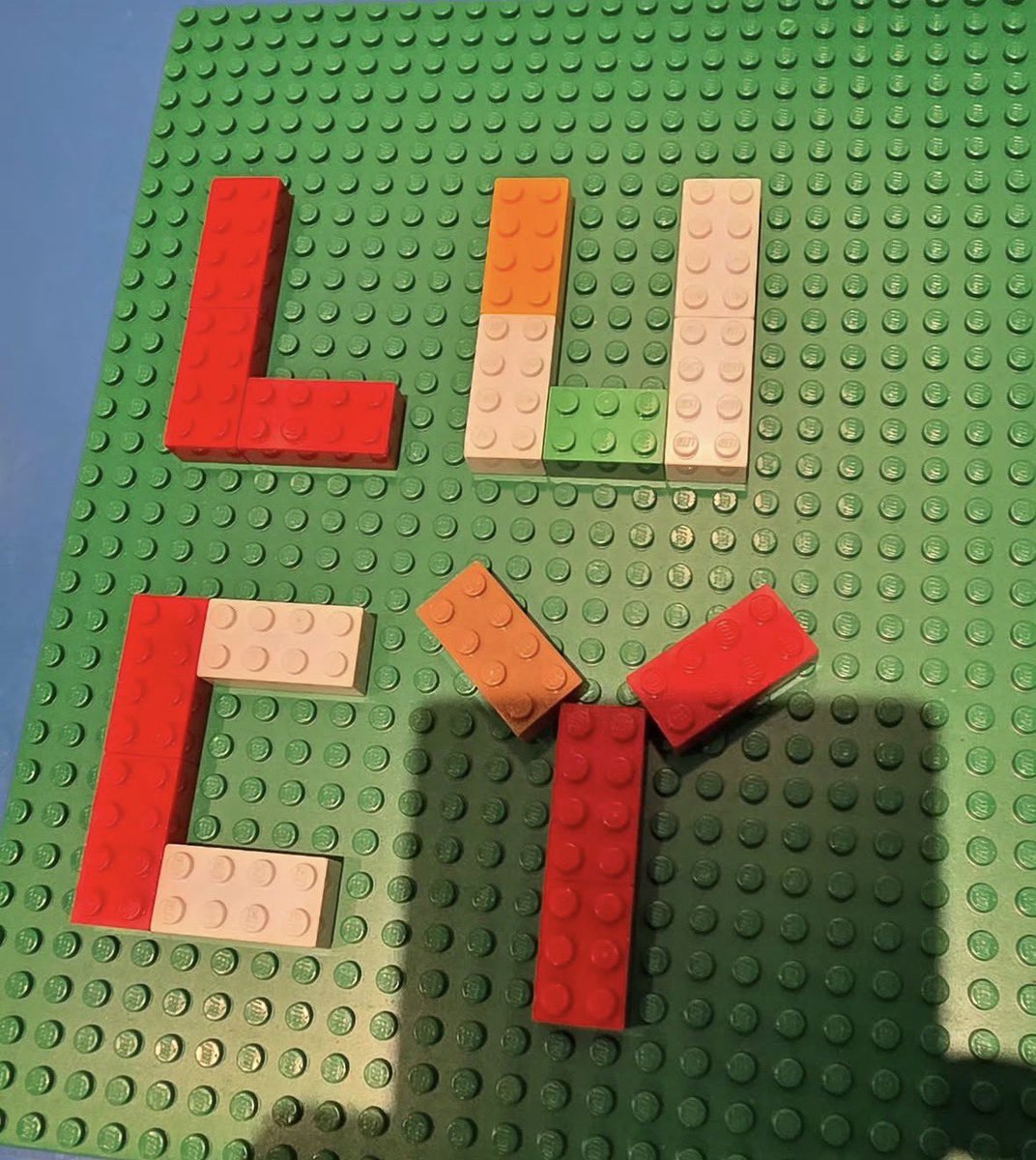 레고는 와이를 만들 수 있게 해달라‼️