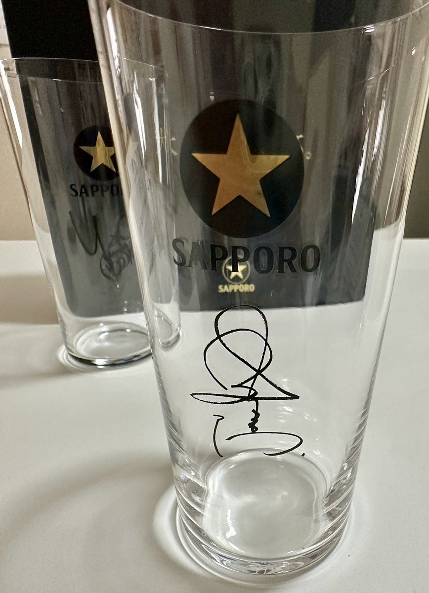 ご縁があり当選させていただきました🍺 重厚感のある黒の箱🍺 黄金に