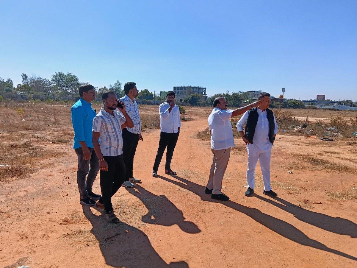 duttabhishek's tweet image. Visited the venue for #MnregaBachhaoSANGRAM at Chikkaballapur on 23rd February, 2025, with our district president, block president, and local leaders for a powerful show of support for the #MNREGA family. 
📍 Chikkaballapur, Karnataka