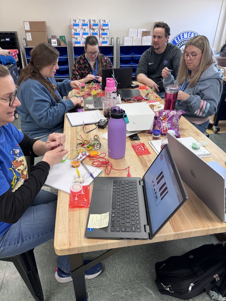 1st Maker Space tweet media