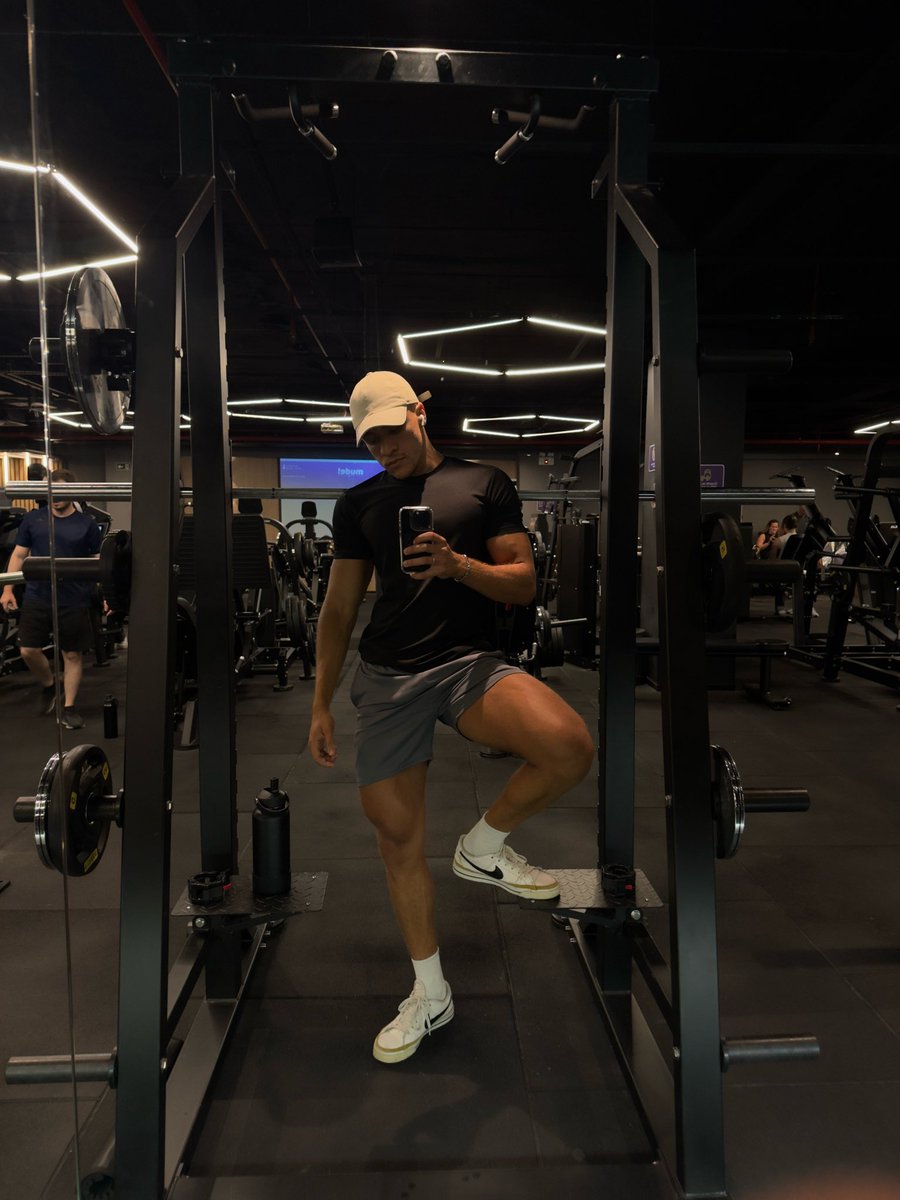 thelvec's tweet image. Sextou