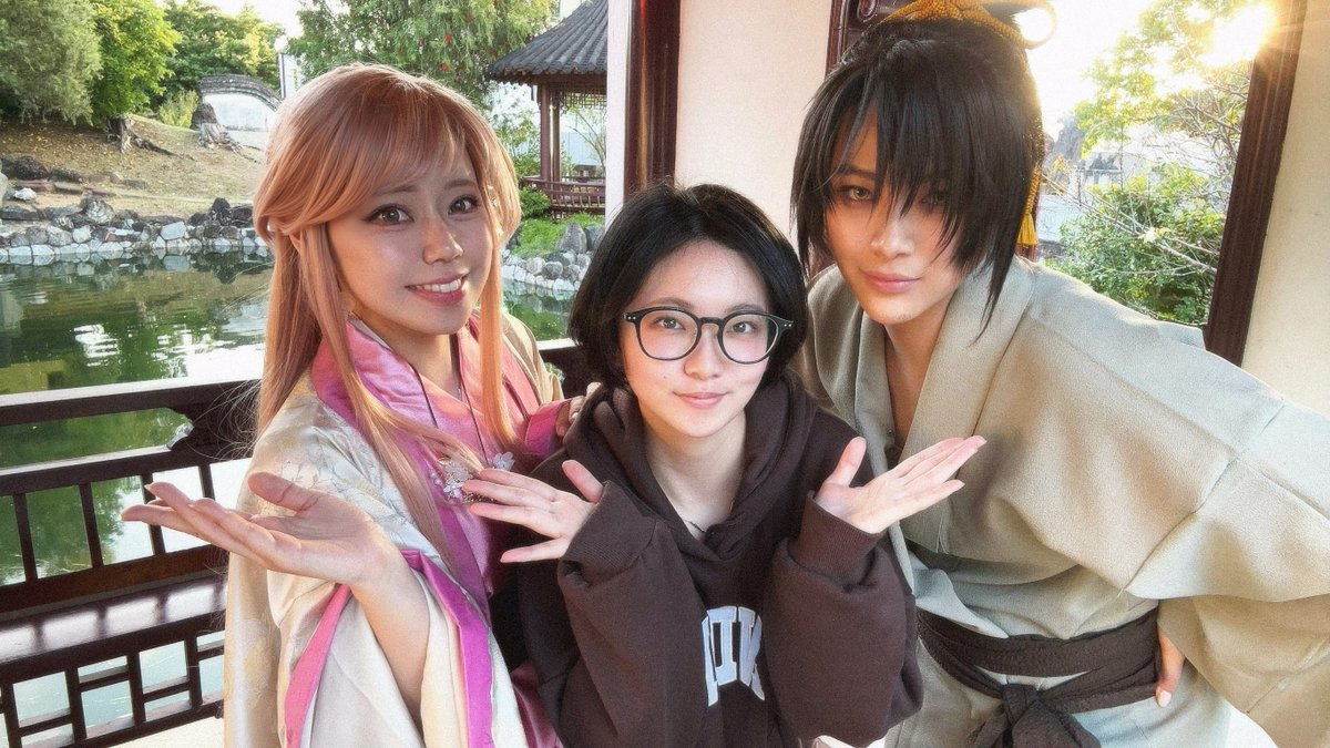 きのう！
ししこさんに遊んでもらったんだ〜！
うれしいうれしい！やさしいかわいかった！ありがとうございました🐜✌🏻
速報は夜載せたい所存✊🏻✊🏻とりあえずあそんでくるね
Cos 暁のヨナ