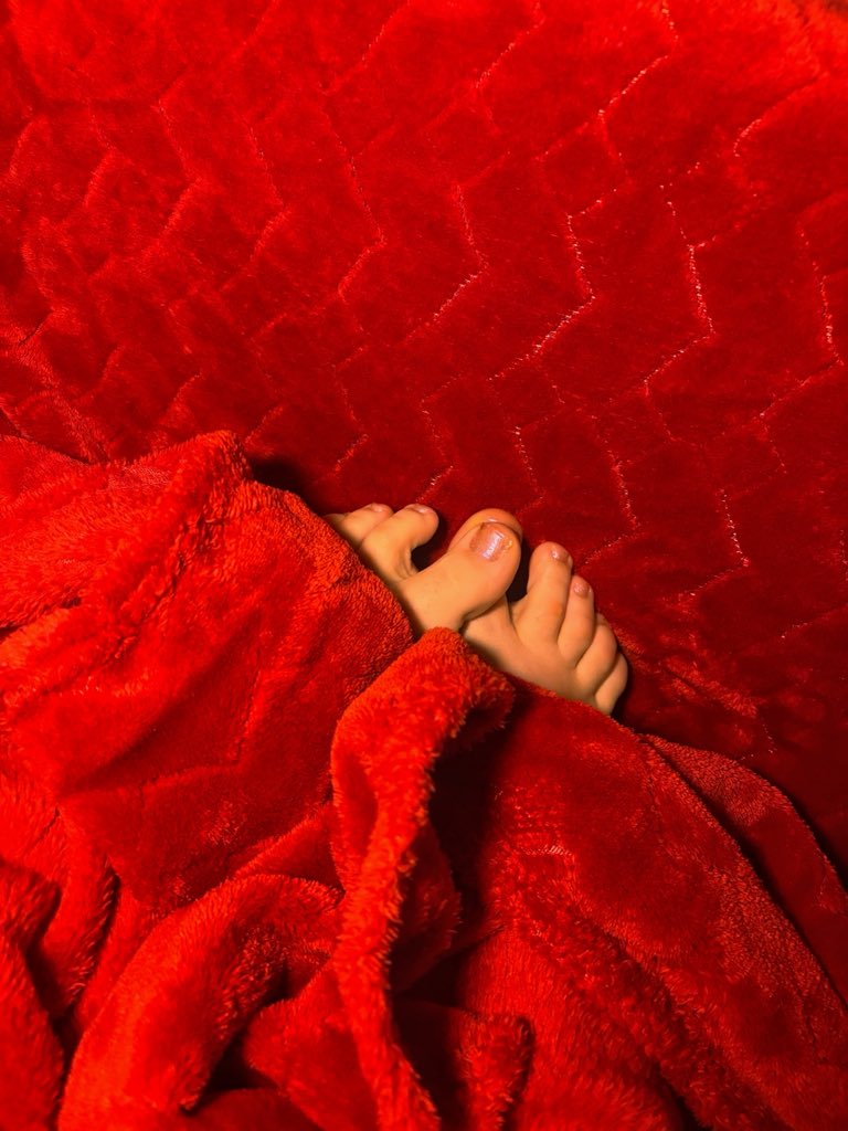 MissVellut00's tweet photo. A little Valentine preview.
Full access inside.
https://t.co/tFKFqSWgHE
#ValentineDrop #FeetContent #Exclusive #footfetısh https://t.co/Oj7L1GLcQv