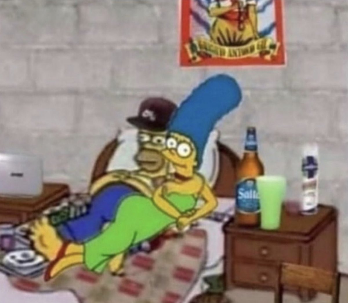 acostado viendo el show de bad bunny por un live de tiktok
