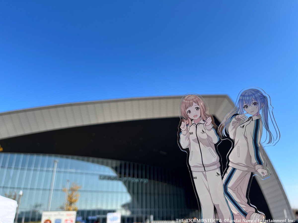 【#シャニマス大感謝祭_day1】

◤⋰
　　　シャニマス大感謝祭！
～283スポーツフェスティバル～
　　　　　　　　　　　　　　⋰◢

　　✨DAY1 本日16:30開演✨

📢公演情報は本アカウントをチェック！

🎫配信チケット
asobistage.asobistore.jp/event/shinycol…

✅会場物販売り切れ情報
qo-kun.com/shinycolors/