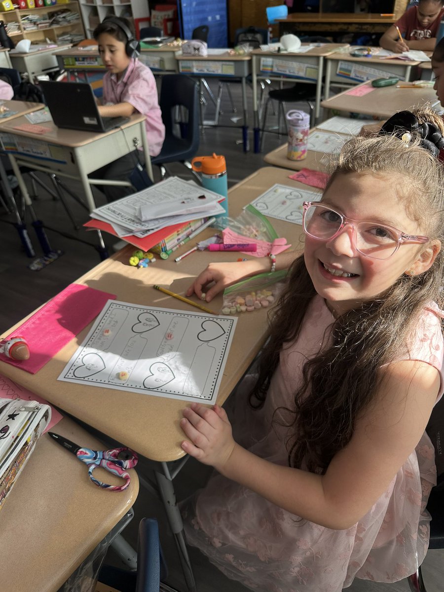 Tiffany Lorenz tweet media