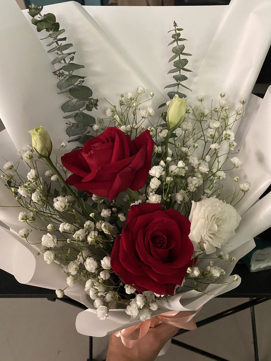 Korn513's tweet photo. Happy valentine day karb https://t.co/36c0JEL0mh