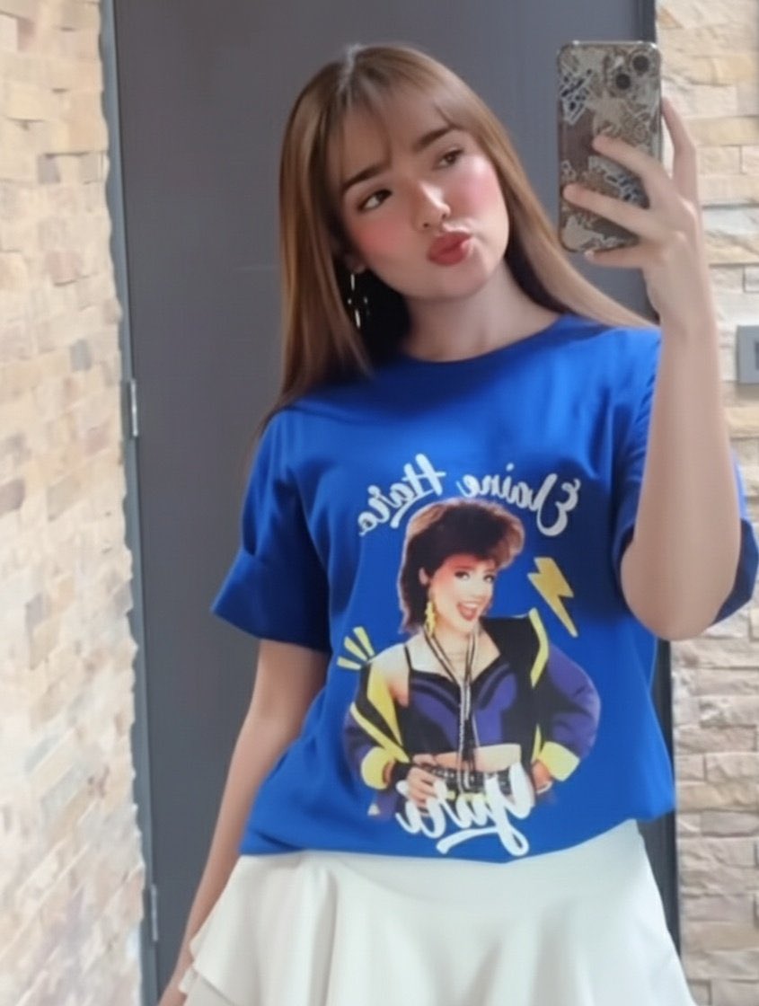 Elaine lo mucho que soñaste con mentiras y que hoy sea tu presentación estelar, lo mucho que me inspiras y lo mucho que te admiro 

ELAINE EN MENTIRAS ESTELAR