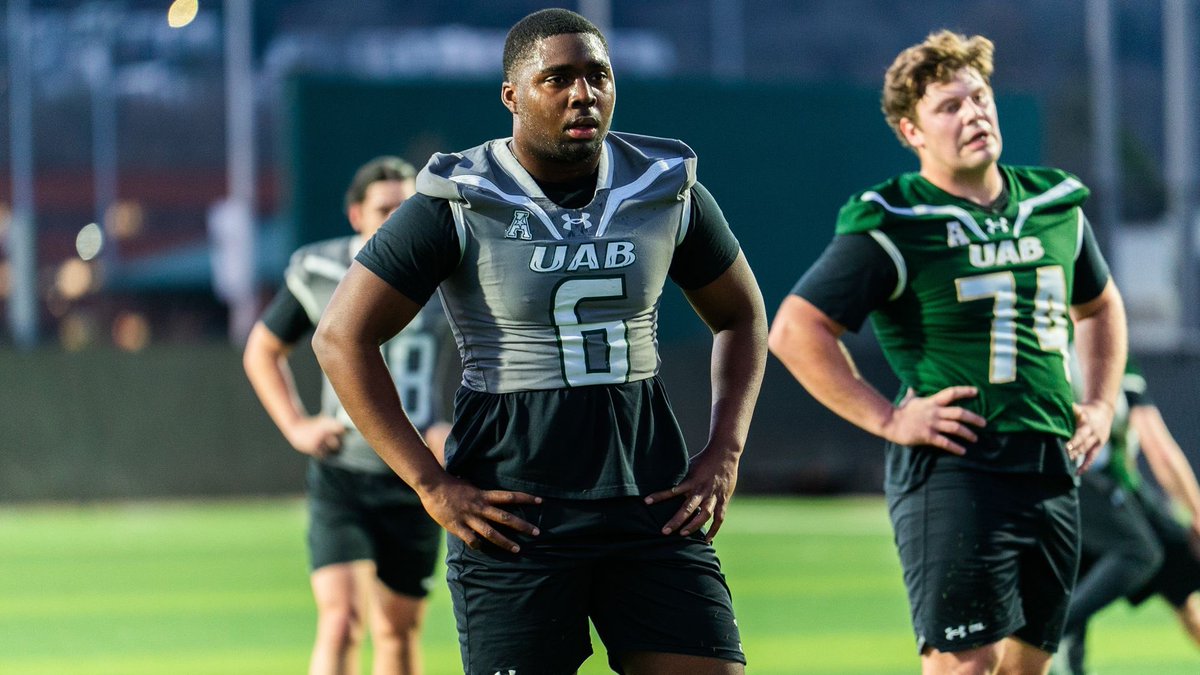 Mantrez Walker tweet media