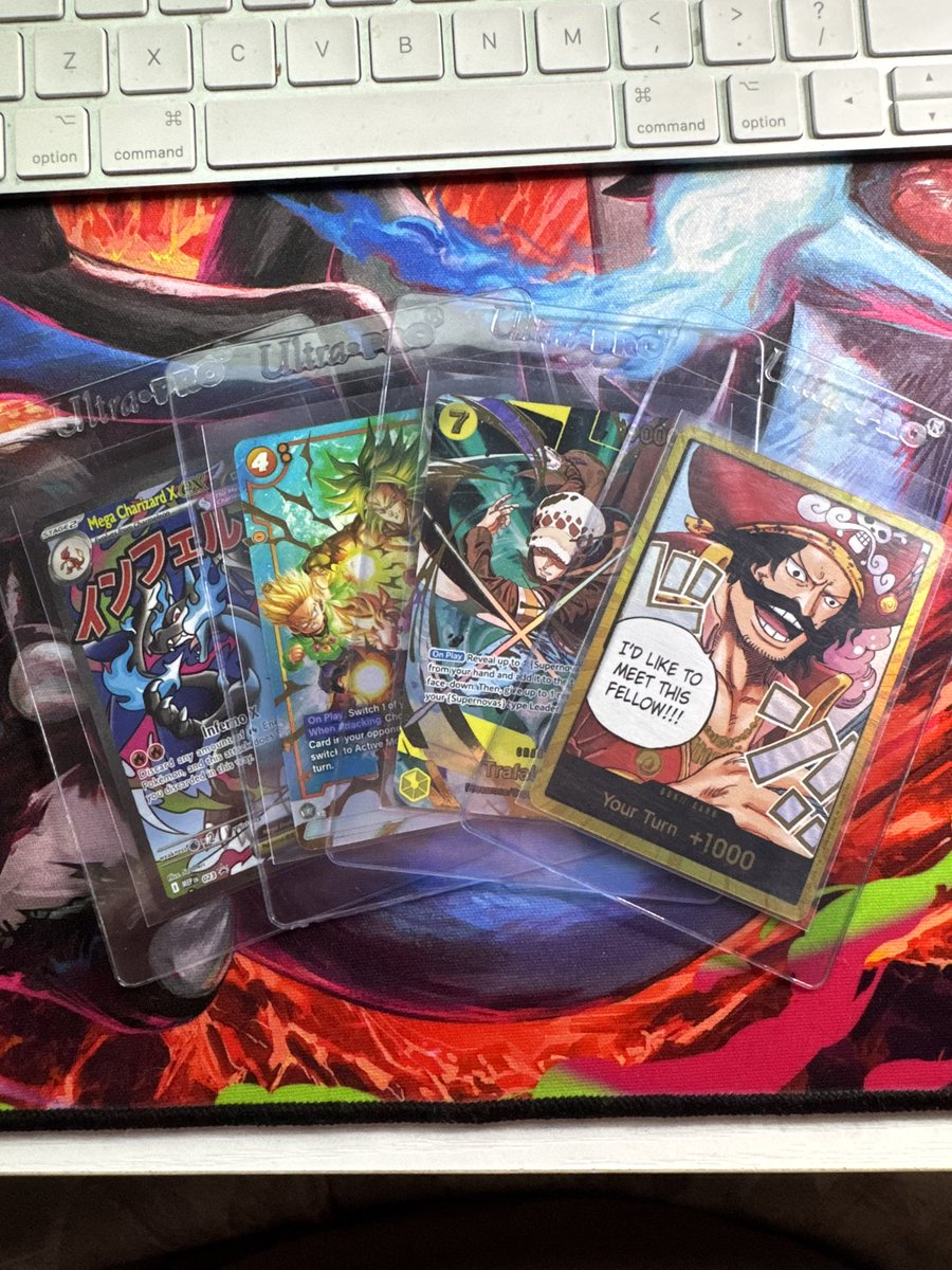 4 cards going out to bgs

please be kind to me 🙏🏽