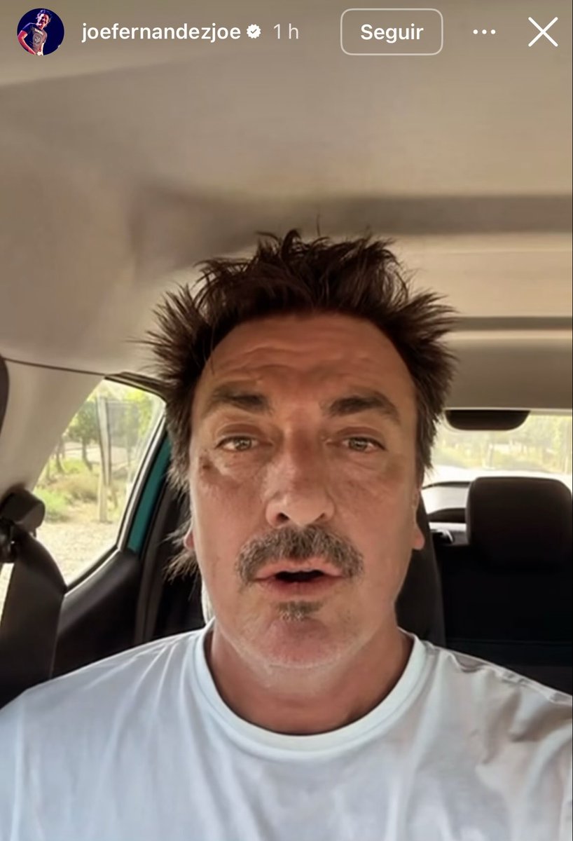 hay que tener valor para ser homofóbico con esa cara de vieja lesbiana