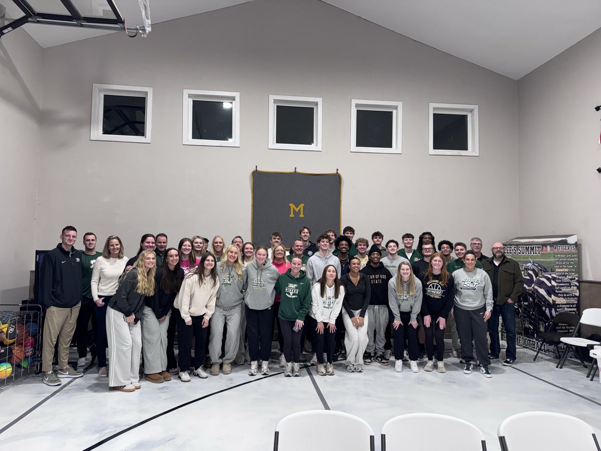 S&T Women's Basketball tweet media